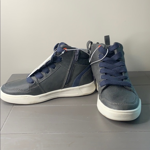 NEW “Art Class” Boys Geoff High Top Sneaks 13-6 - Picture 2 of 6